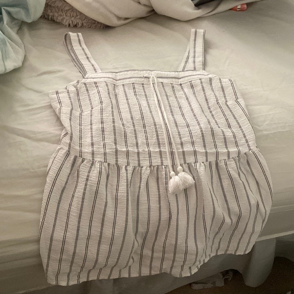 Banana republic- white stripped thick strap tank top, size xs